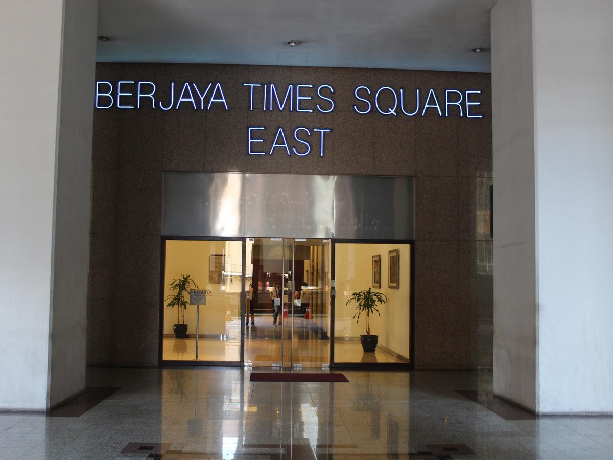 Times Square Service Suites קואלה לומפור מראה חיצוני תמונה